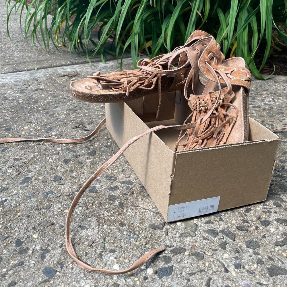 Sam Edelman Kyra Gladiator Boho Fringe Sandal - Picture 10 of 16
